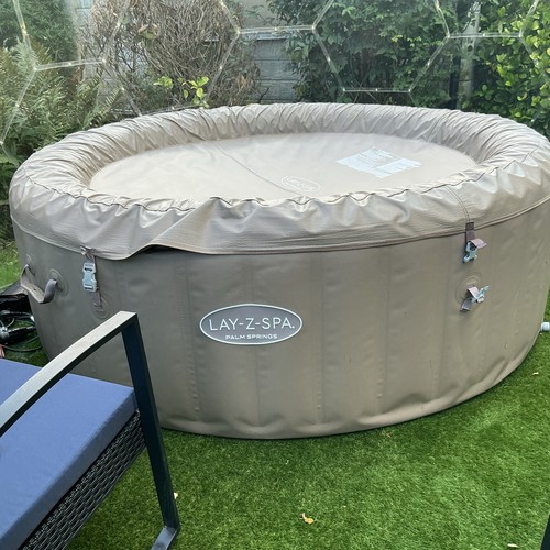Lay spa palm - lay-z-spa,